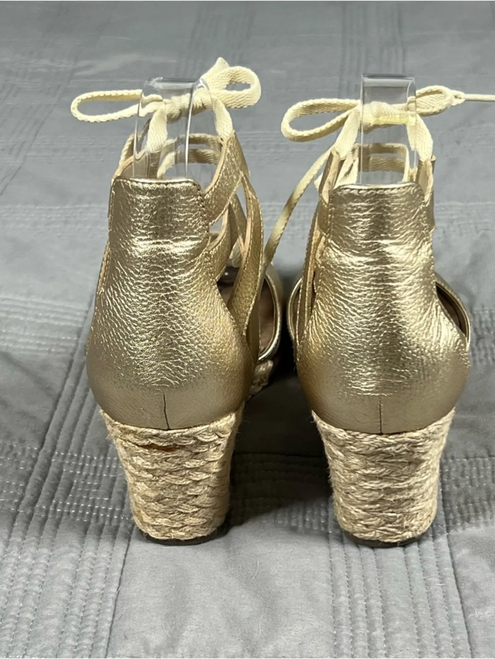 VIONIC Aruba Calypso Gold Wedge Sandals Womens Size 7.5 Leather Espadrille Shoes